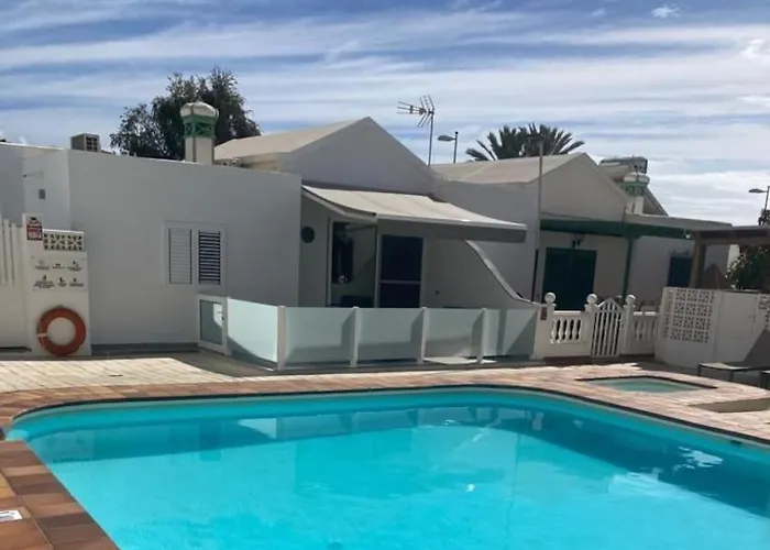 Gelegen Luxebungalow Semesterbostad